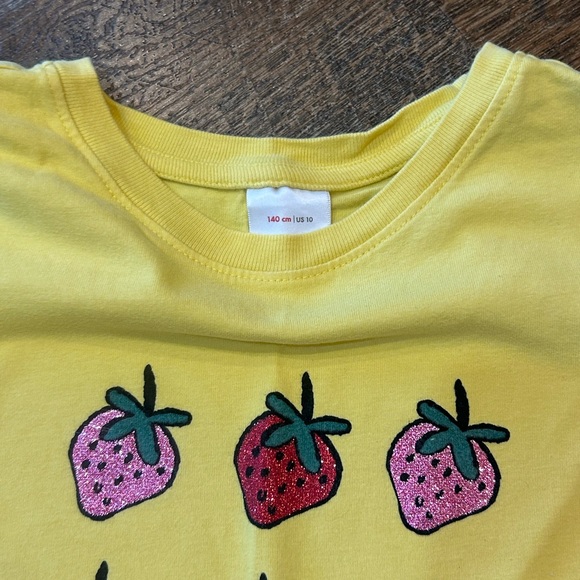 Hanna Andersson Yellow Tee with Strawberry Print - Picture 3 of 8
